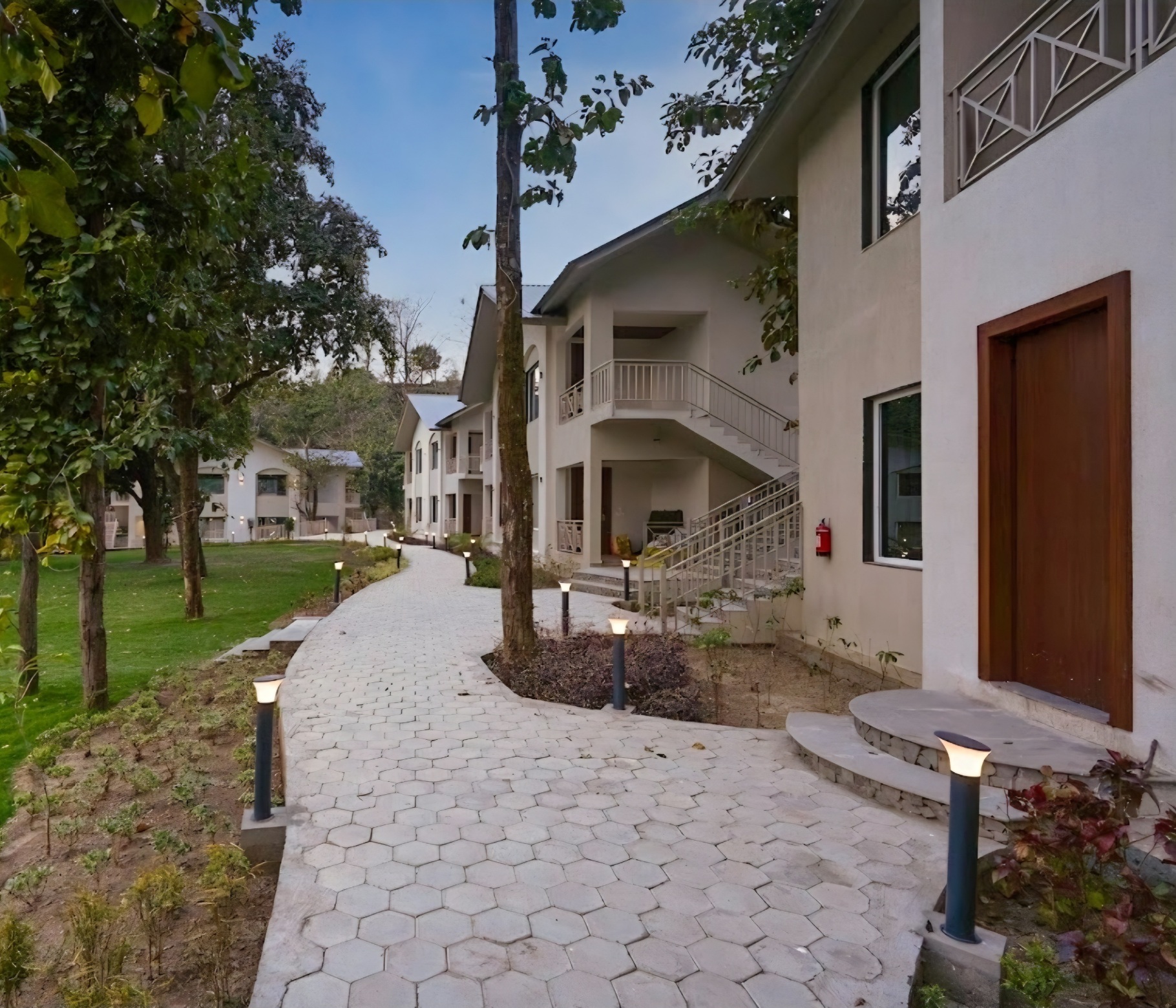 Vana Retreat Corbett 